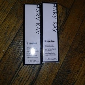 Timewise Luminous-Wear Liquid Foundation